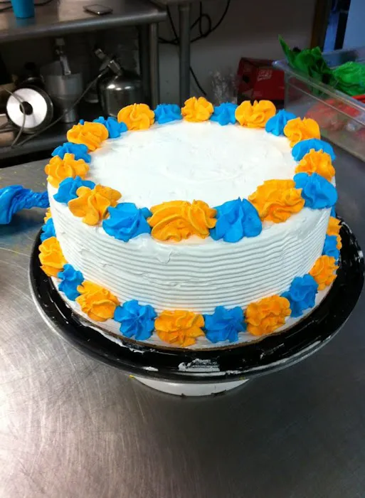 Lakeside Creamery Picture 4