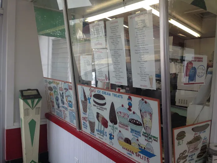 Joe's Drive In Picture 1