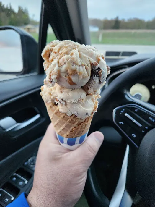 Lucky Duck Creamery Picture 1