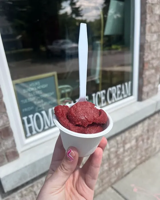 Caroline's Creamery & KB Southern Picture 7