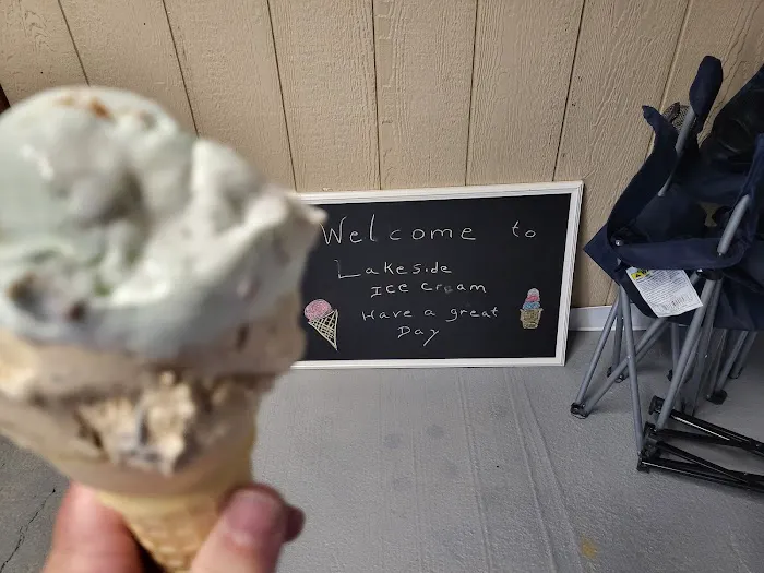 Lakeside Ice Cream Picture 5
