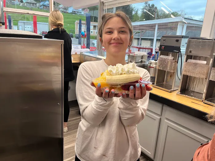 Toni's Ice Cream Picture 6