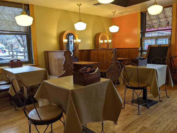 Queen City Creamery Scoop Shop Picture 8
