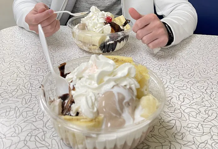 Meadow's Frozen Custard Picture 7