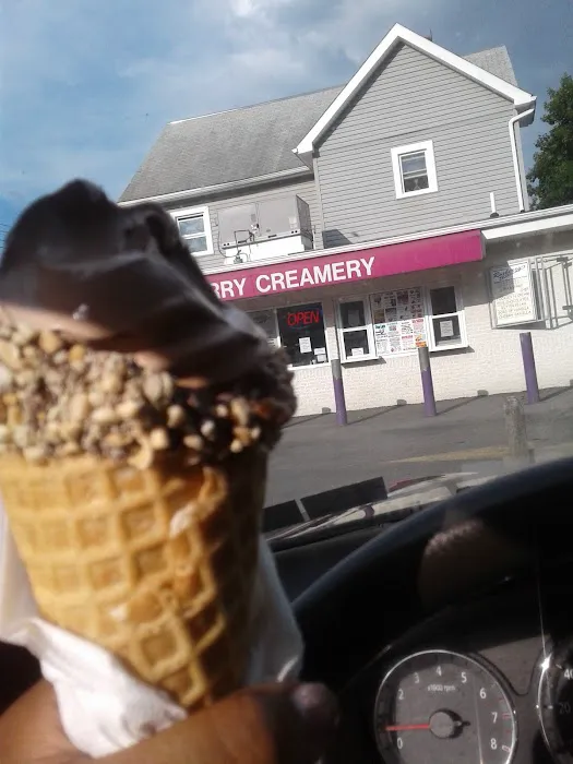 Roxberry Creamery Picture 7