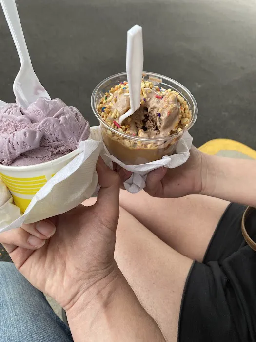 Smiley's Ice Cream Picture 1