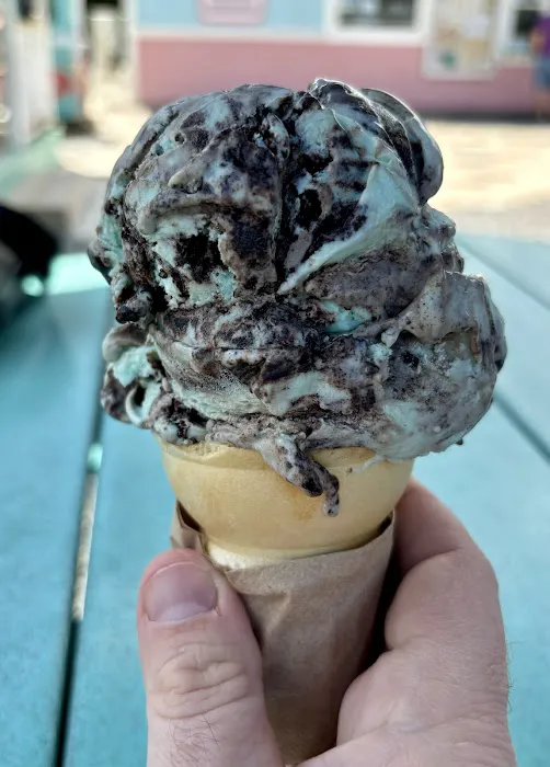 Big Tree Soft Serve Ice Cream Picture 6