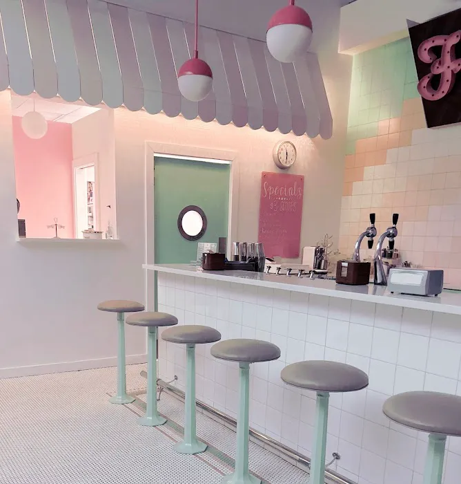 Freshie's Ice Cream & Soda Fountain Picture 2