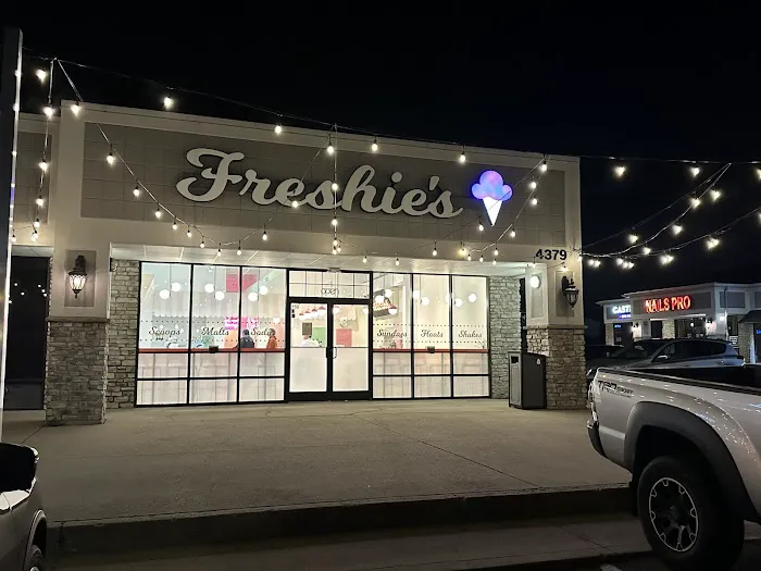 Freshie's Ice Cream & Soda Fountain Picture 4