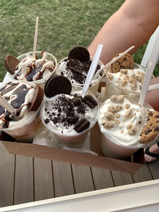 Lolli&Pops Ice Cream Shop Picture 9