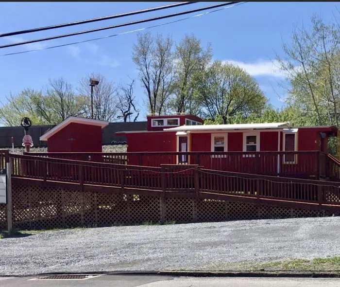 Frosty's Caboose Picture 6