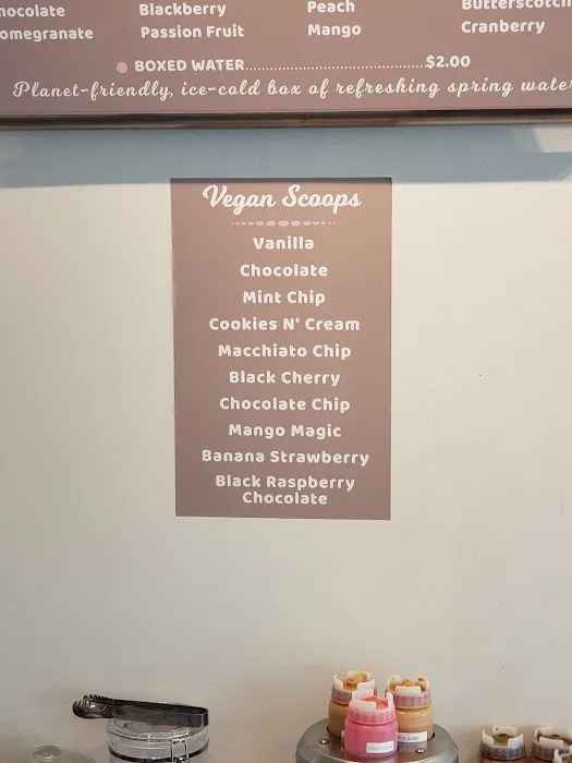 Freshie's Ice Cream & Soda Fountain Picture 1