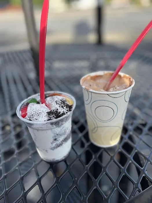 Frosty Cow Soft Serve Picture 7