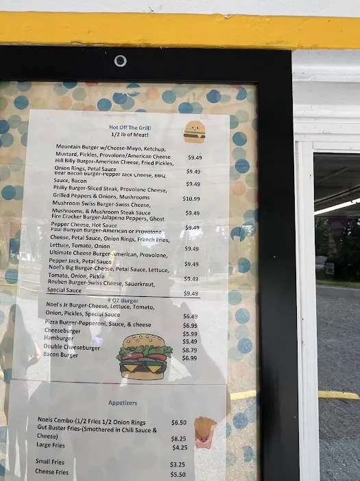 Noel's Family Drive-In Picture 10
