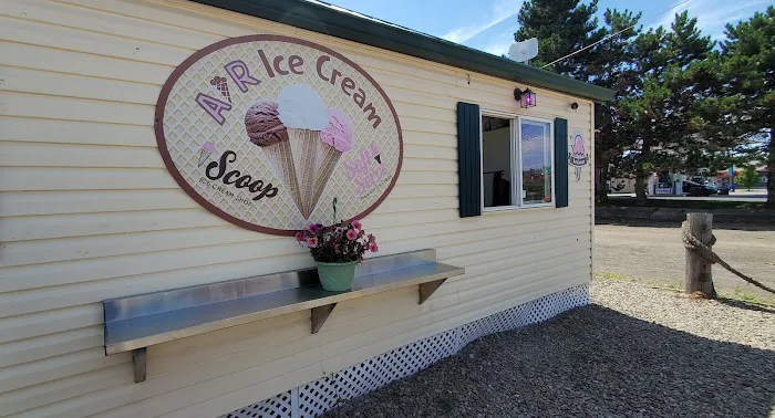 A & R Ice Cream Shop & More Picture 6