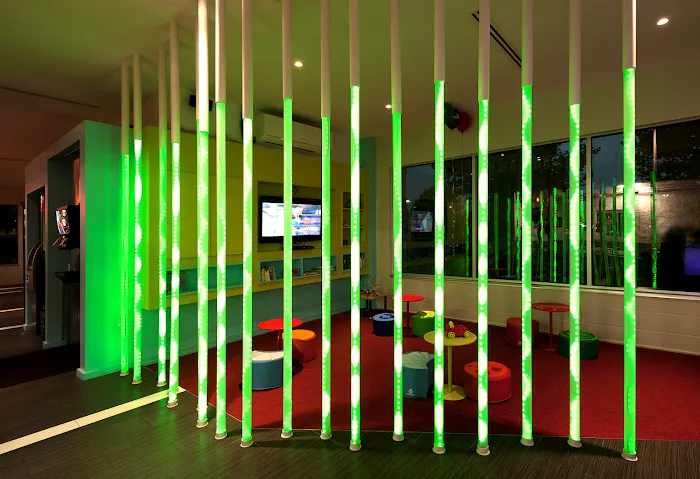 Frenchies Frozen Yogurt Lounge Picture 9