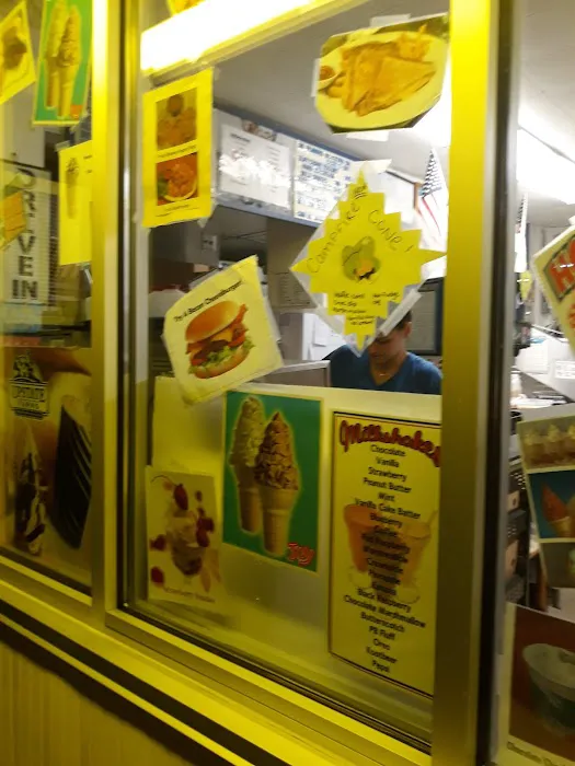 Custer City Drive-in Ice Cream Picture 4
