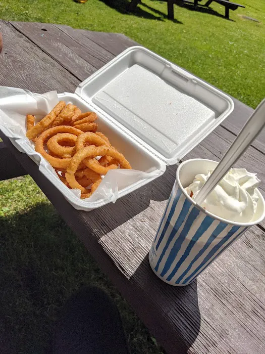 Custer City Drive-in Ice Cream Picture 7