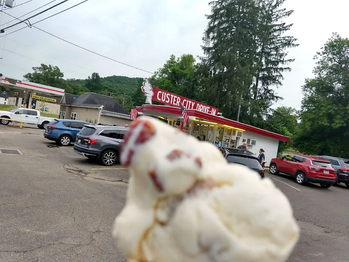 Custer City Drive-in Ice Cream Picture 10