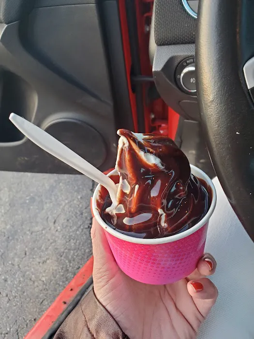Angola Nick Charlap's Ice Cream Picture 9