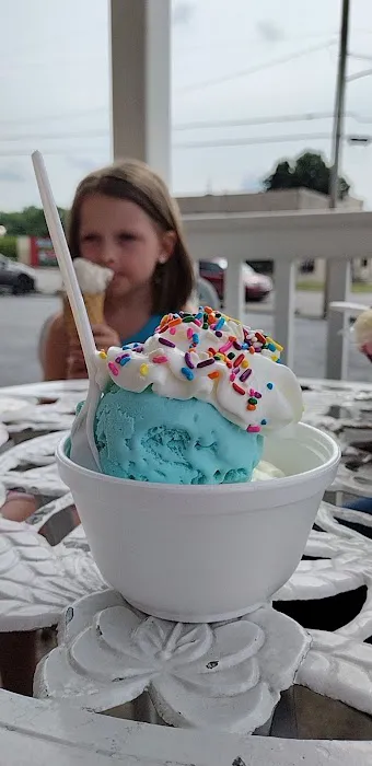 Scoops Homemade Ice Cream Picture 1