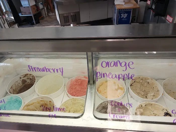Scoops Homemade Ice Cream Picture 5
