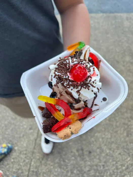 Scoops Homemade Ice Cream Picture 10