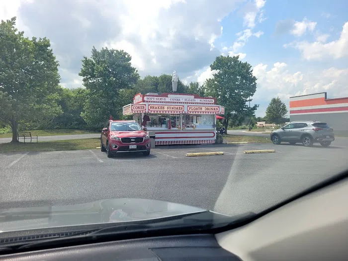 JB's Ice Cream Shoppe Picture 10