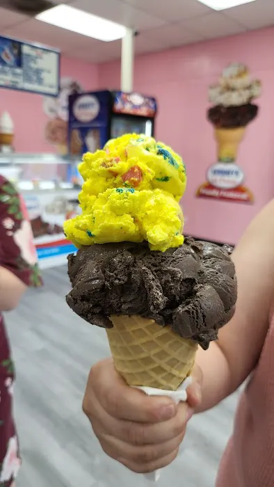 Maugansville Creamery Picture 2