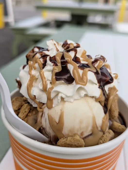 Leota's Ice Cream Picture 3