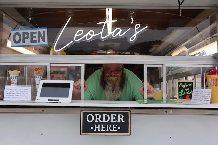Leota's Ice Cream Picture 6