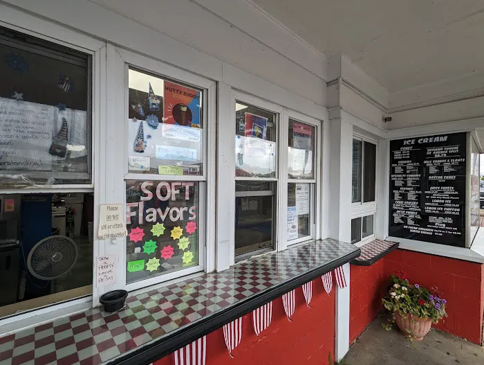 Hi-Ho Drive In Picture 3