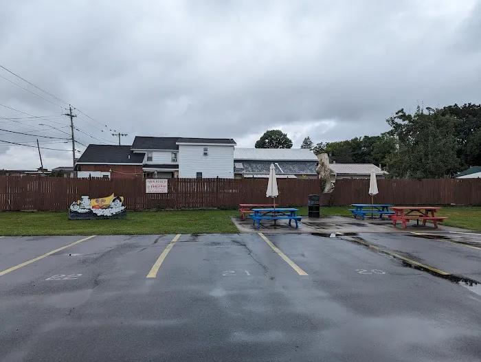 Hi-Ho Drive In Picture 10