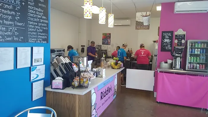 Riddle's Ice Cream Shop Picture 1