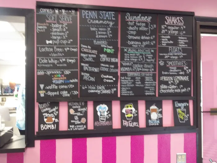 Riddle's Ice Cream Shop Picture 8