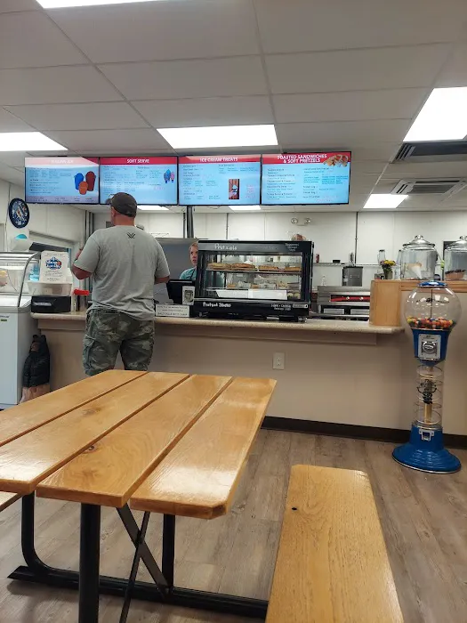 Ice Shack Picture 4
