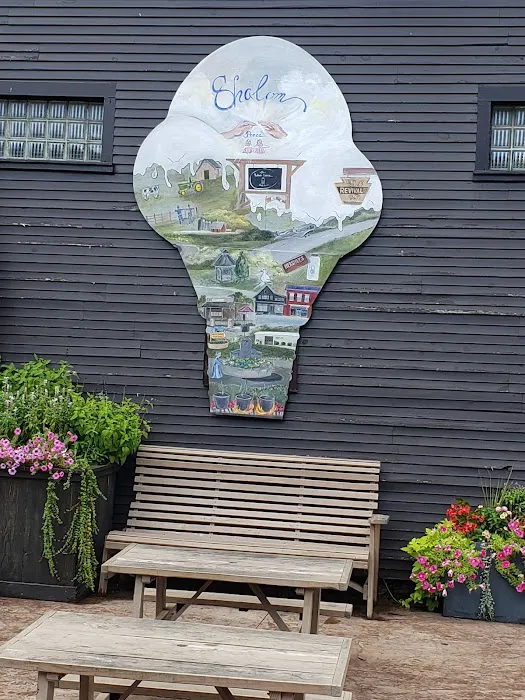 Reedsville Creamery Ice Cream Stand Picture 4