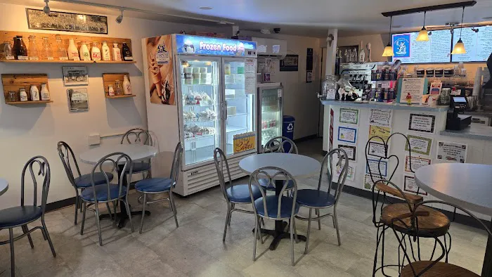 Main Street Ice Cream Picture 1
