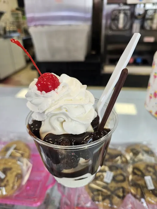Woody's Ice Cream Shack Picture 8