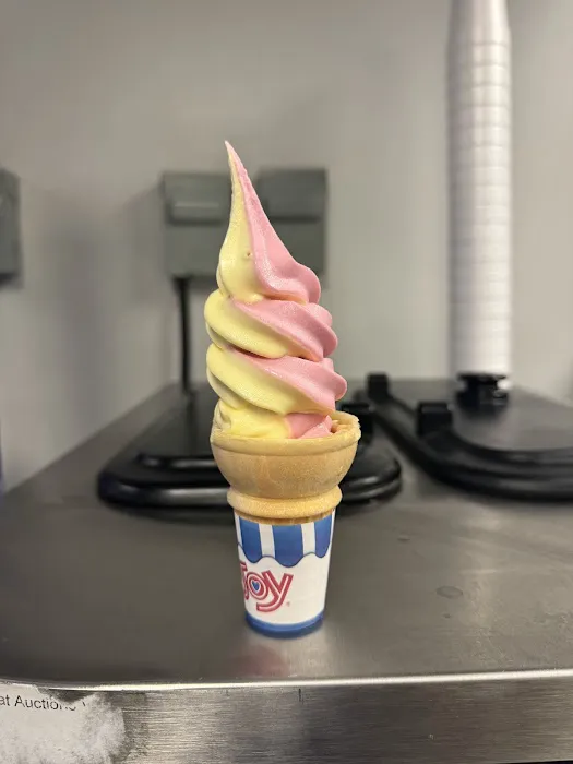 Rivertown Ice Cream and Grill Picture 1