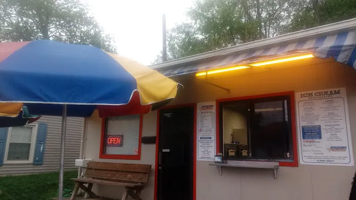 Rivertown Ice Cream and Grill Picture 9