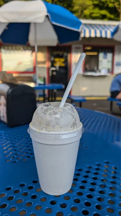 Rivertown Ice Cream and Grill Picture 7