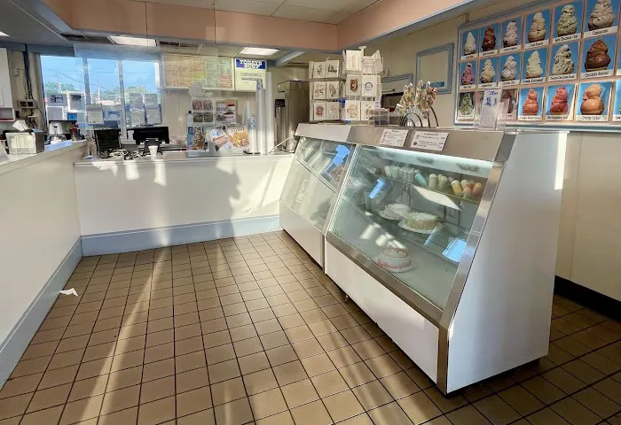 Lic's Deli & Ice Cream Picture 8