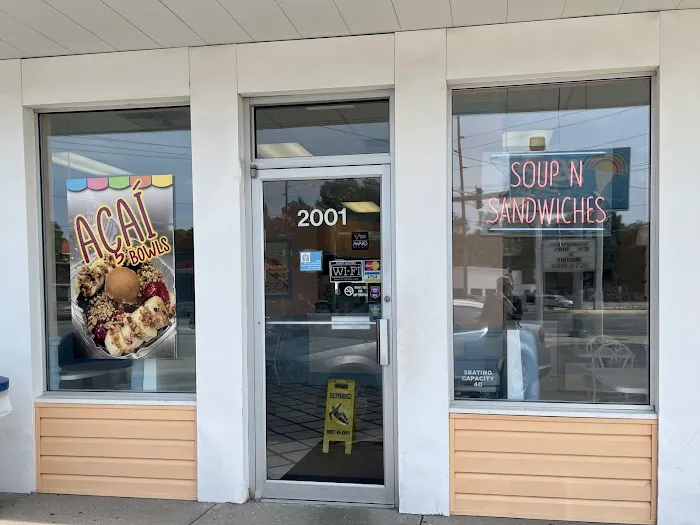 Lic's Deli & Ice Cream Picture 10