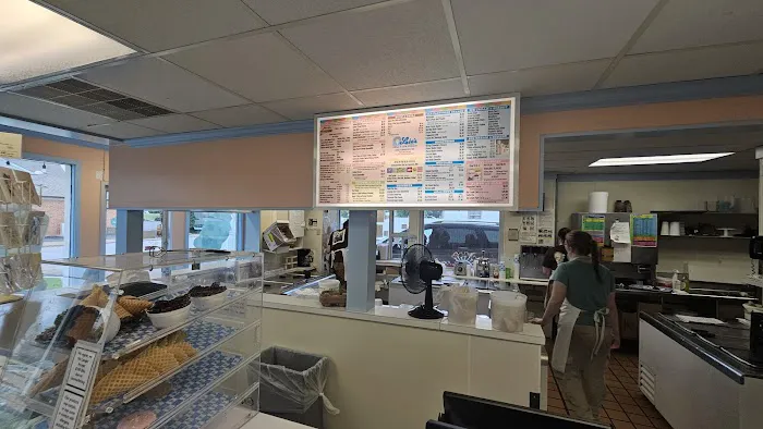 Lic's Deli & Ice Cream Picture 4