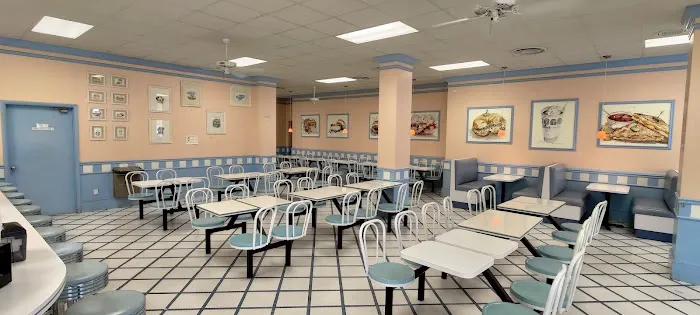 Lic's Deli & Ice Cream Picture 1