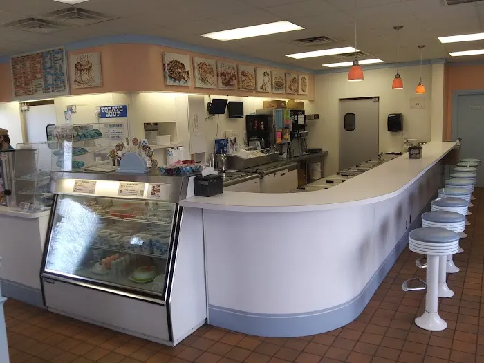 Lic's Deli & Ice Cream Picture 4