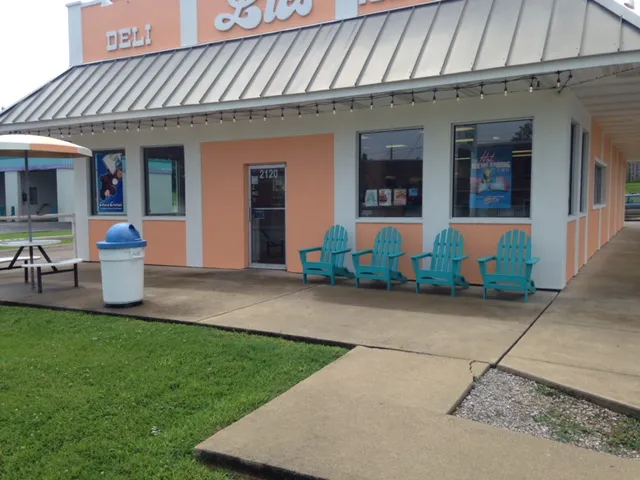 Lic's Deli & Ice Cream Picture 7