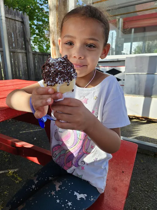 Willie's Ice Cream Picture 9