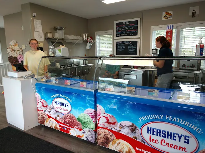 Harpers Ferry Ice Cream Shoppe Picture 5
